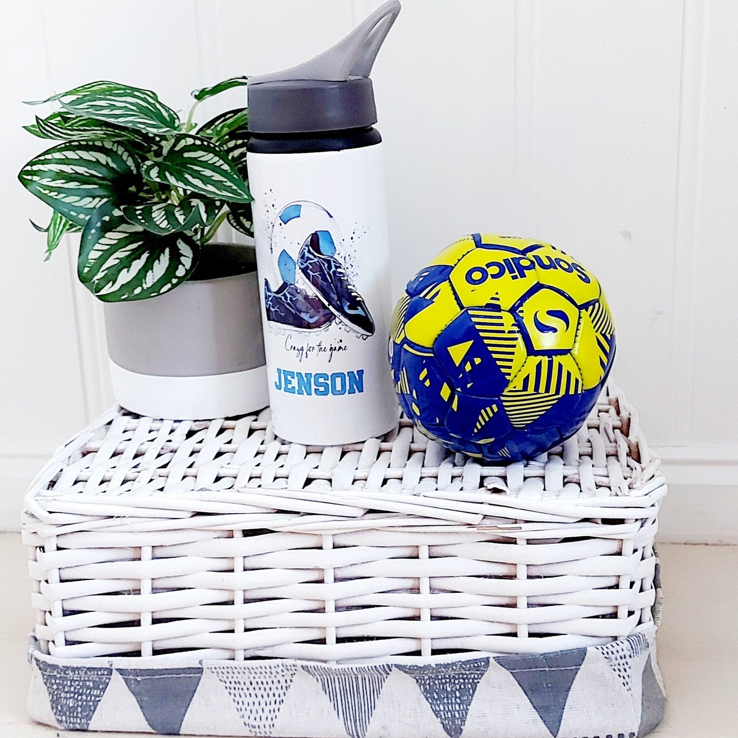 Personalised football water bottle, gift for a boy, football bottle, drink bottle