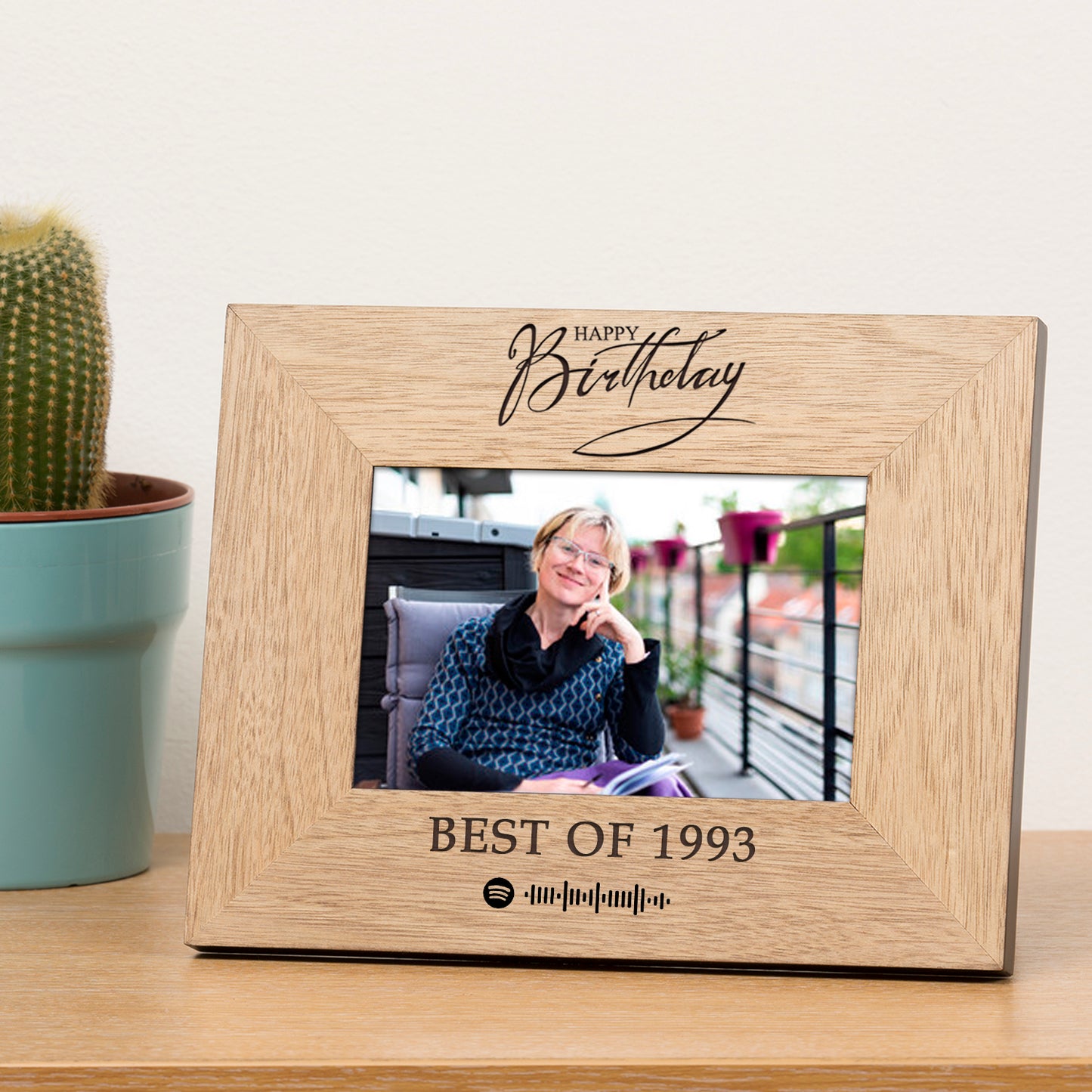Personalised Oak Veneer Photo Frame – “Happy Birthday” with Spotify Playlist Code