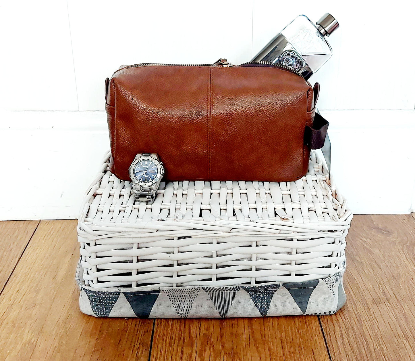 Personalised brown leather wash bag, Present for Dad, Men's washbag, faux leather, Father's Day gift