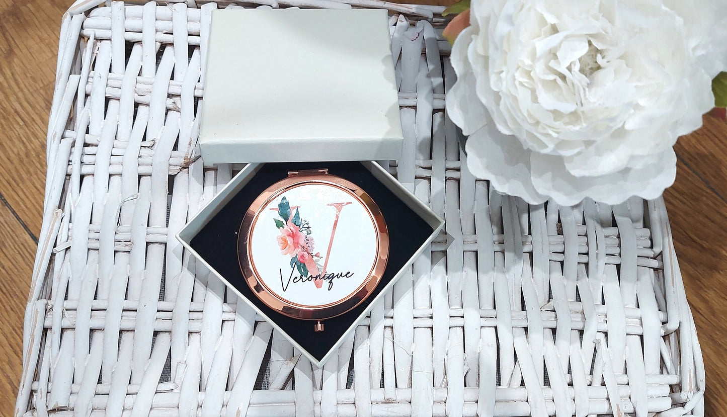 Personalised rose gold compact mirror, monogram mirror, rose gold mirror, gift for a friend, gift for Mum, gift for daughter